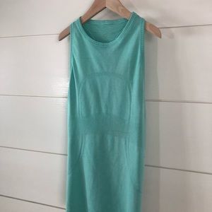 🍏 Lululemon tank high neck workout tank